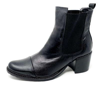 bt00 Chelsea black leather ankle boot